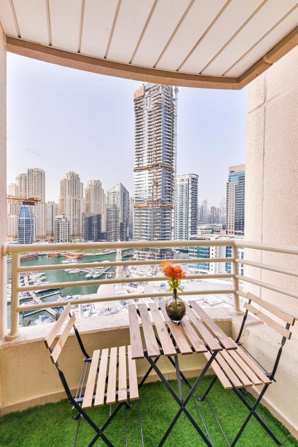 Great Balcony! Apartment Dubai Exterior photo